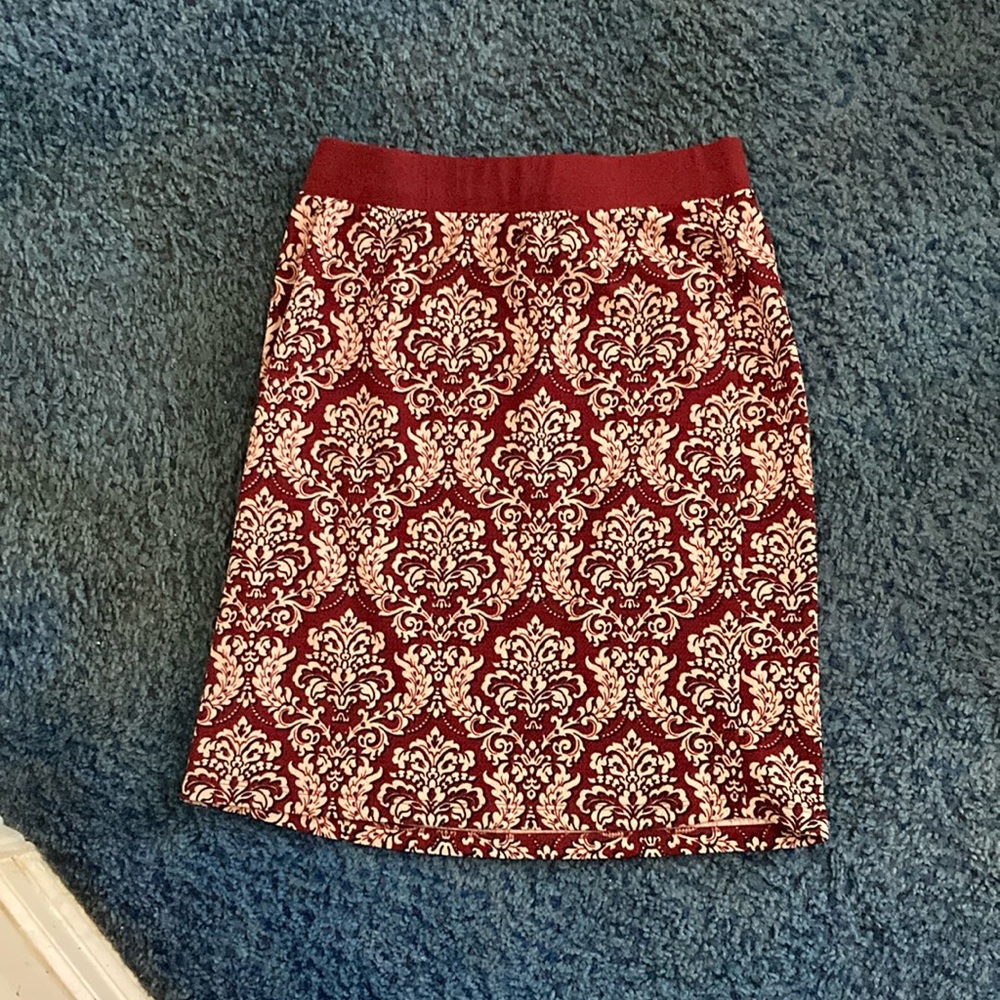 Gilli Red Knee-Length Pencil Skirt for Cocktail